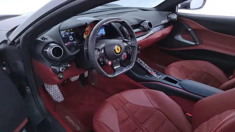 Ferrari 812 Spider usata a Perugia (11)