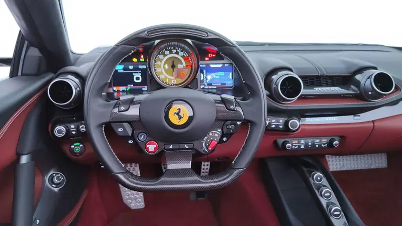 Ferrari 812 Spider usata a Perugia (16)