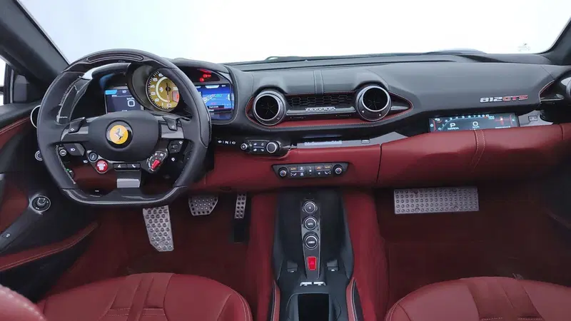 Ferrari 812 Spider usata a Perugia (18)