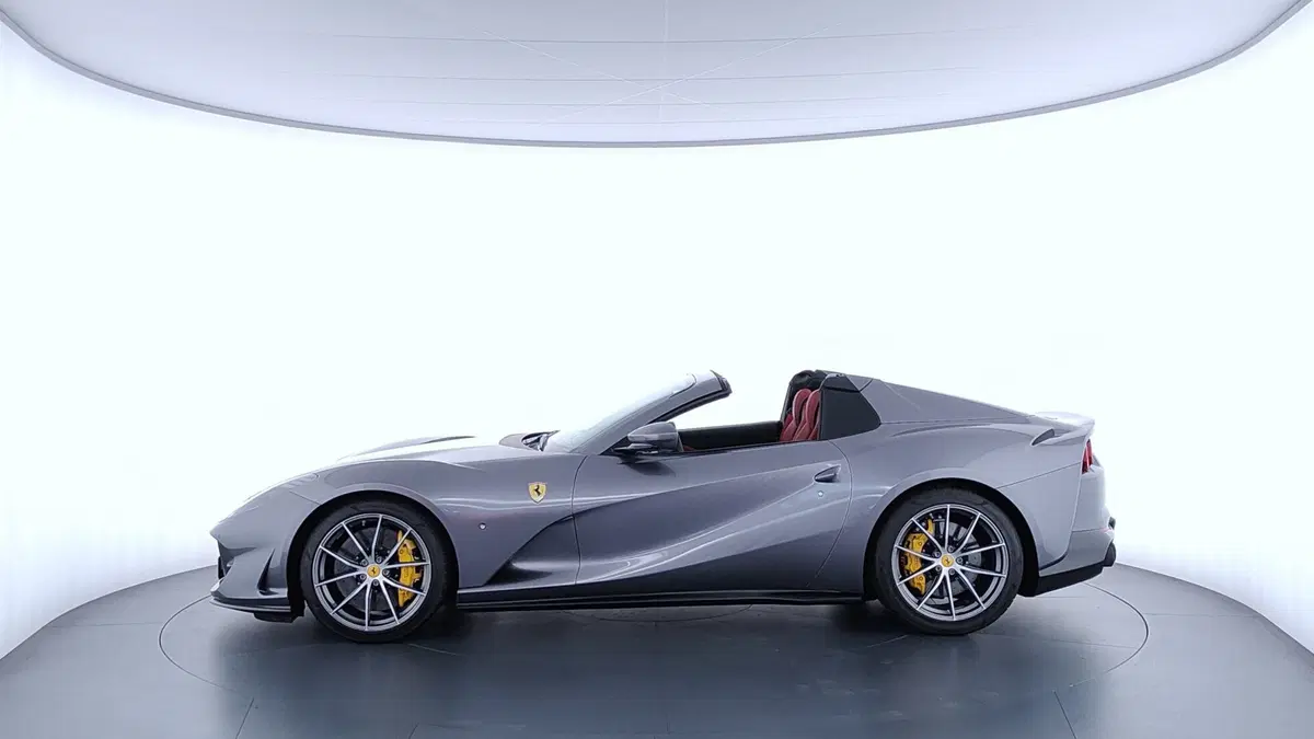 Ferrari 812 Spider usata a Perugia (8)