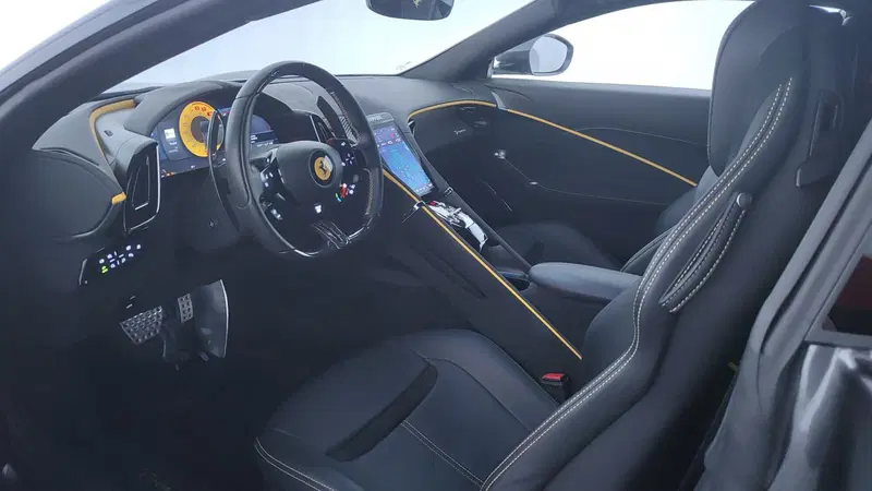 Ferrari Roma Coupé usata a Perugia (11)