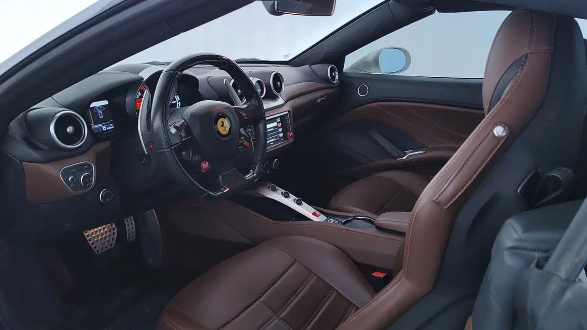 Ferrari California Spider usata a Perugia (12)