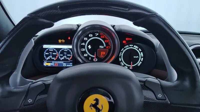 Ferrari California Spider usata a Perugia (14)