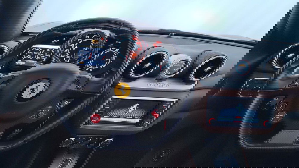 Ferrari California Spider usata a Perugia (15)