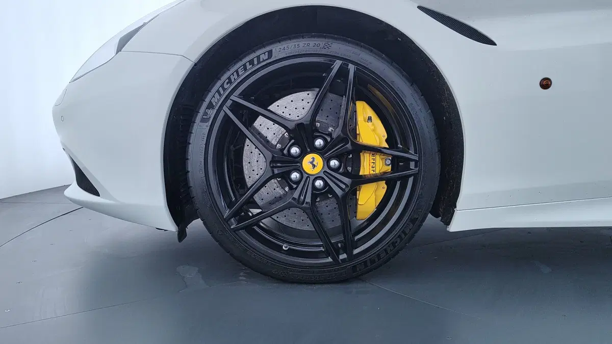 Ferrari California Spider usata a Perugia (9)