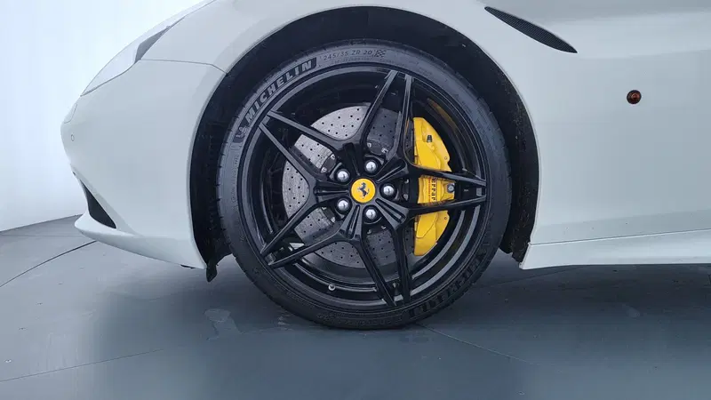 Ferrari California Spider usata a Perugia (9)