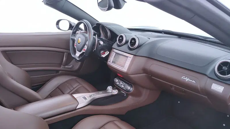 Ferrari California Spider usata a Perugia (17)