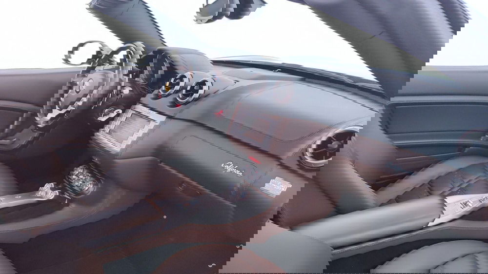 Ferrari California Spider usata a Perugia (17)