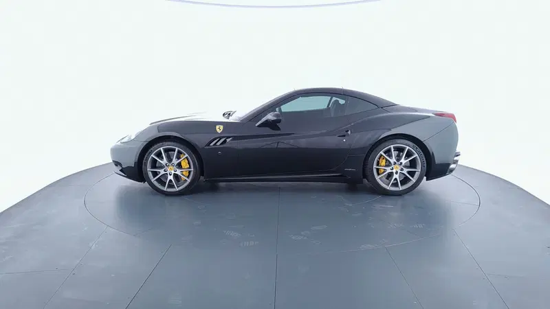 Ferrari California Spider usata a Perugia (8)