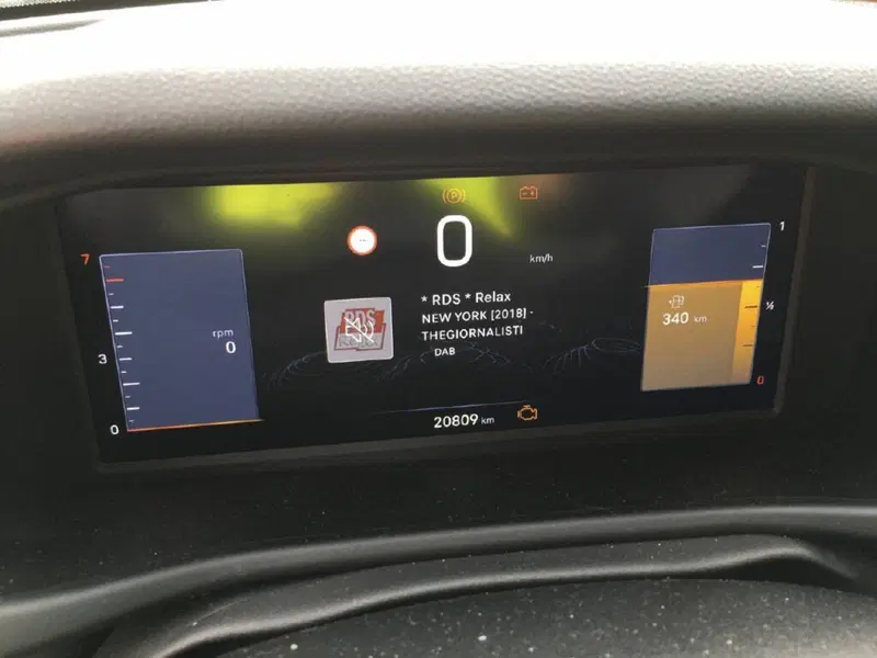 Jeep Avenger usata a Perugia (9)