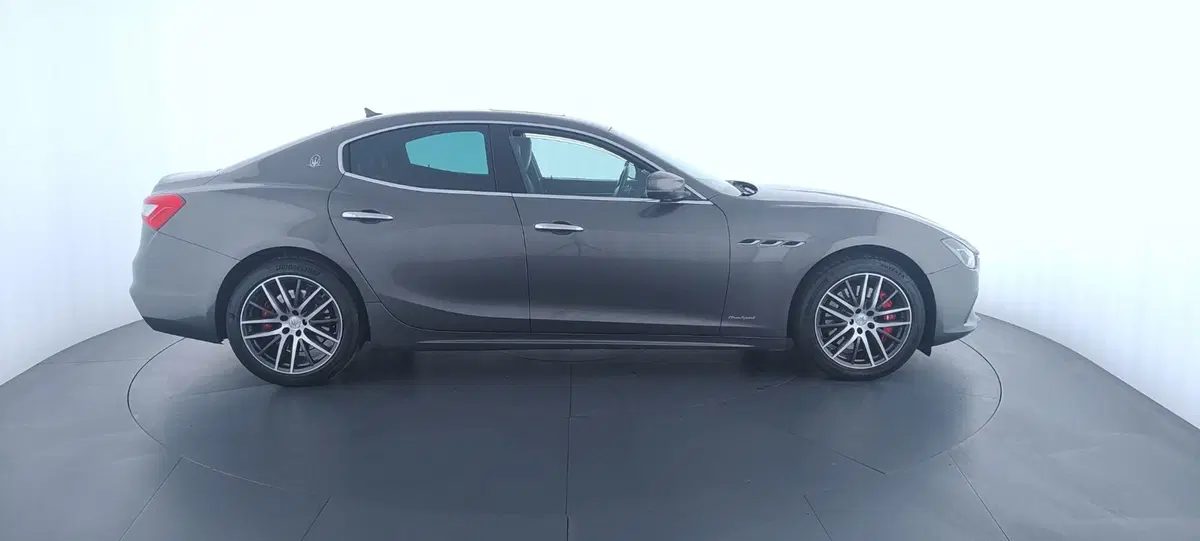 Maserati Ghibli usata a Perugia (4)