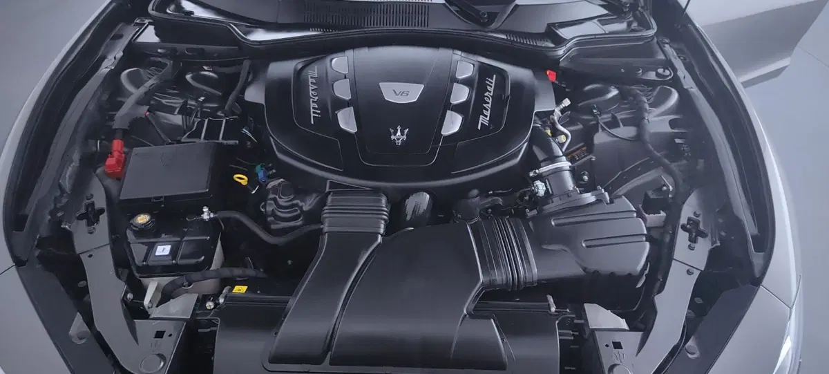 Maserati Ghibli usata a Perugia (9)