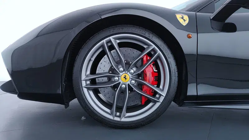 Ferrari 488 Coupé usata a Perugia (9)