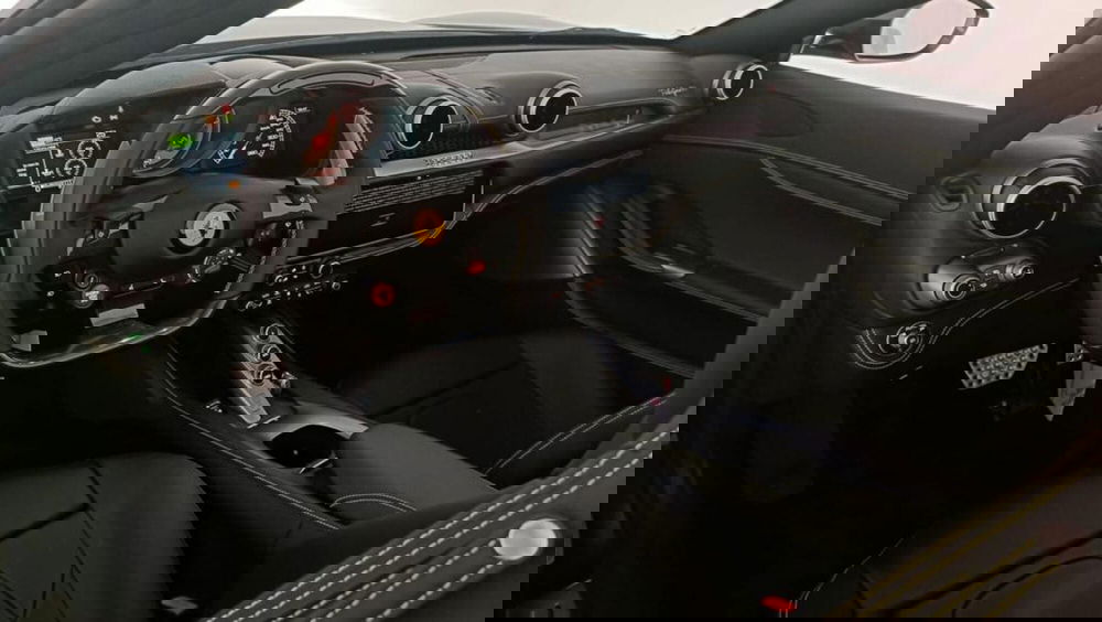 Ferrari Portofino Spider usata a Perugia (15)