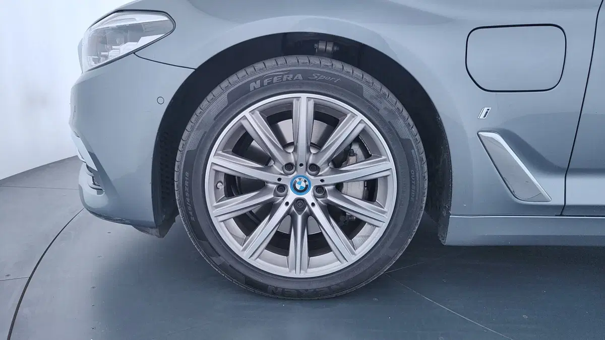 BMW Serie 5 usata a Perugia (9)