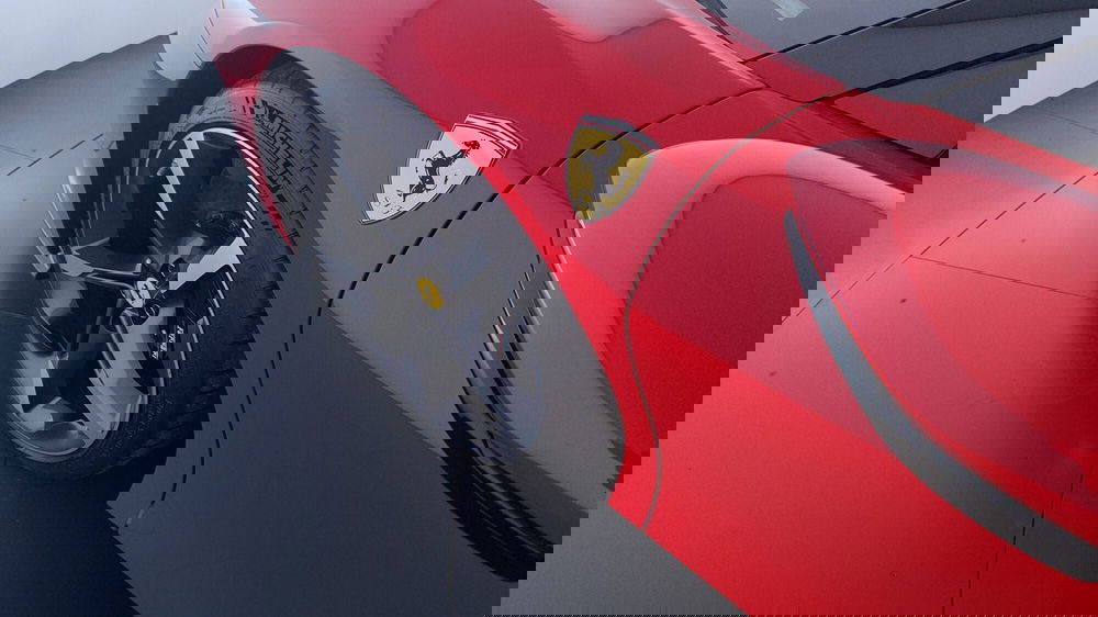 Ferrari SF90 Coupé usata a Perugia (10)