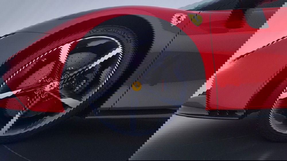 Ferrari SF90 Coupé usata a Perugia (9)