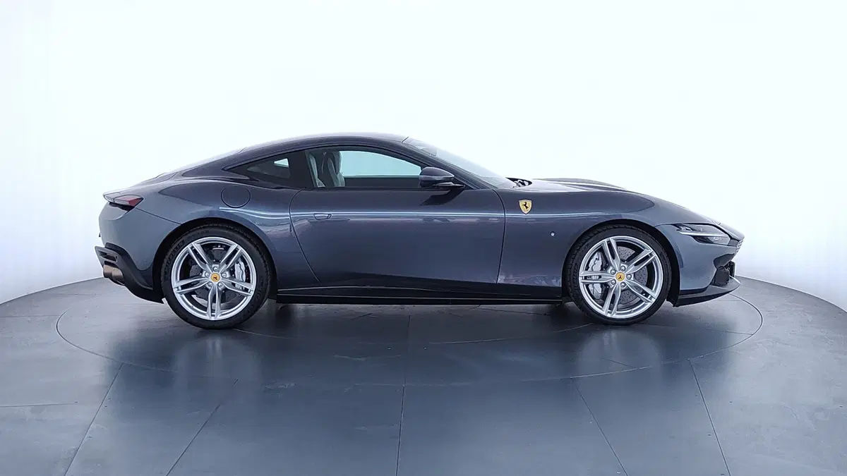 Ferrari Roma Coupé usata a Perugia (4)
