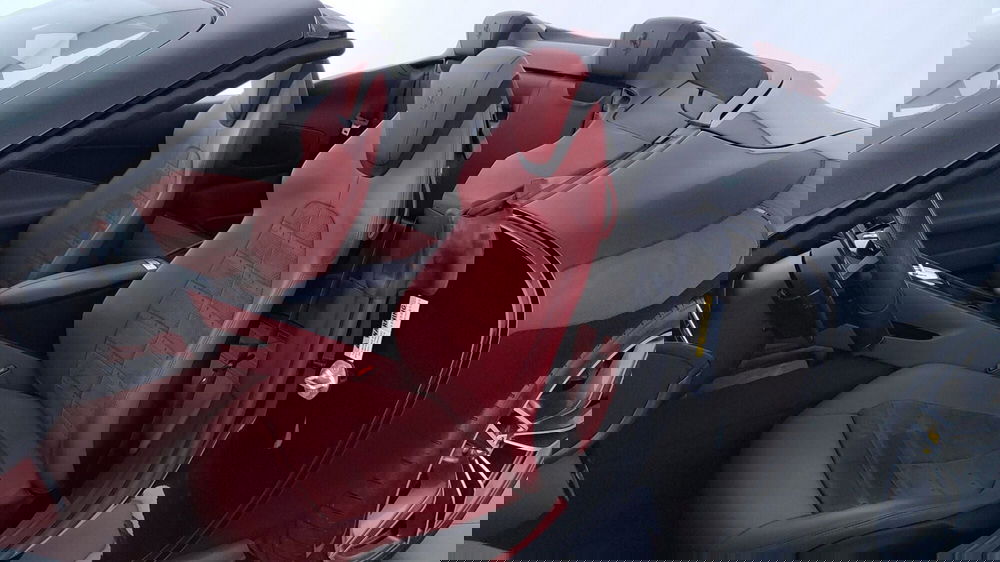 Ferrari Roma Spider usata a Perugia (14)