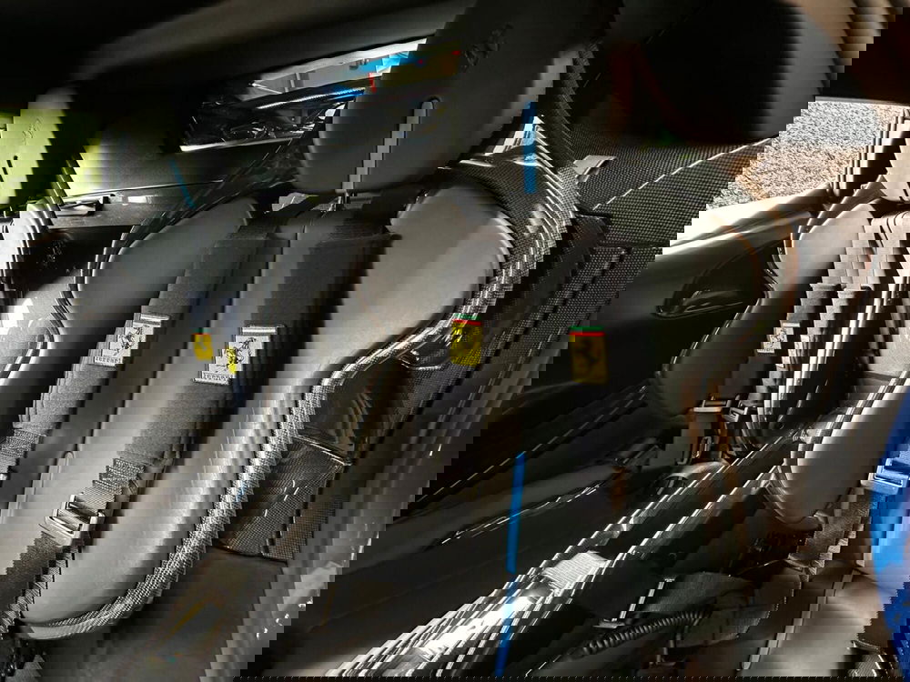 Ferrari SF90 Coupé usata a Perugia (12)