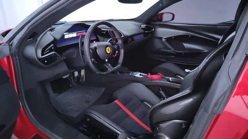 Ferrari 296 Coupé usata a Perugia (14)