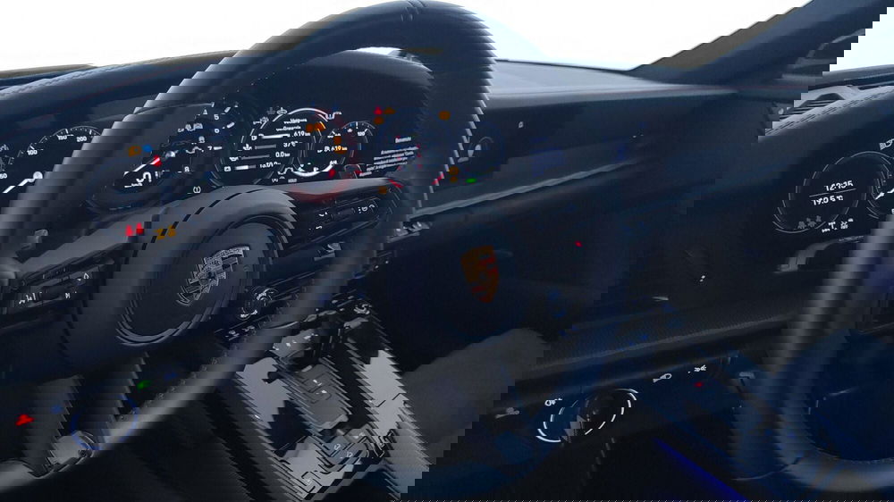 Porsche 911 Cabrio usata a Perugia (12)