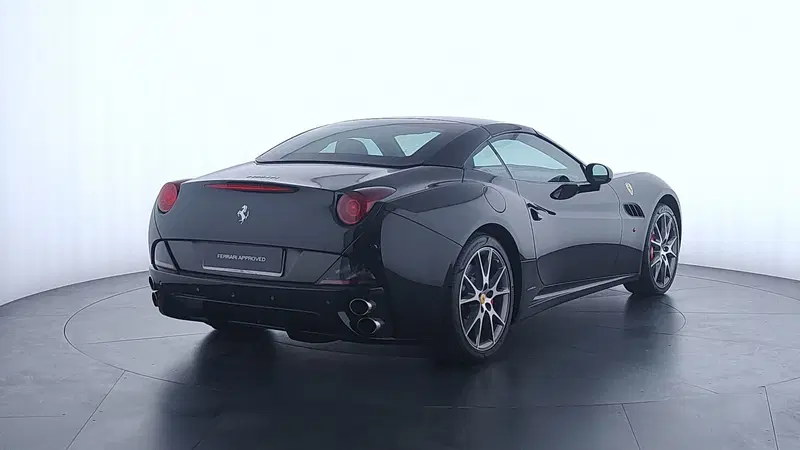 Ferrari California Spider usata a Perugia (5)