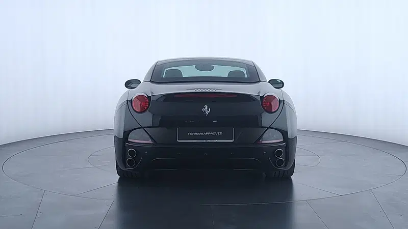 Ferrari California Spider usata a Perugia (6)