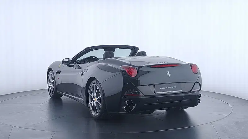 Ferrari California Spider usata a Perugia (7)