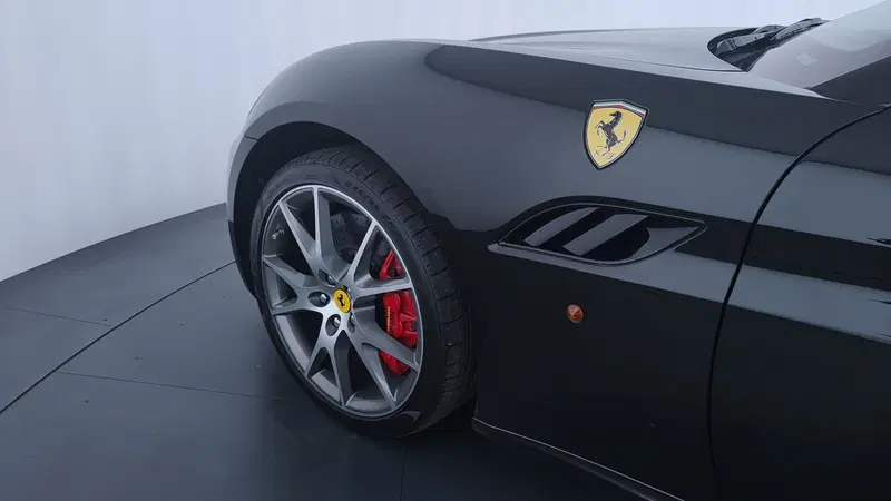 Ferrari California Spider usata a Perugia (9)