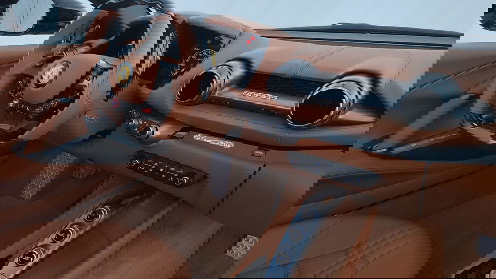 Ferrari 812 Spider usata a Perugia (17)