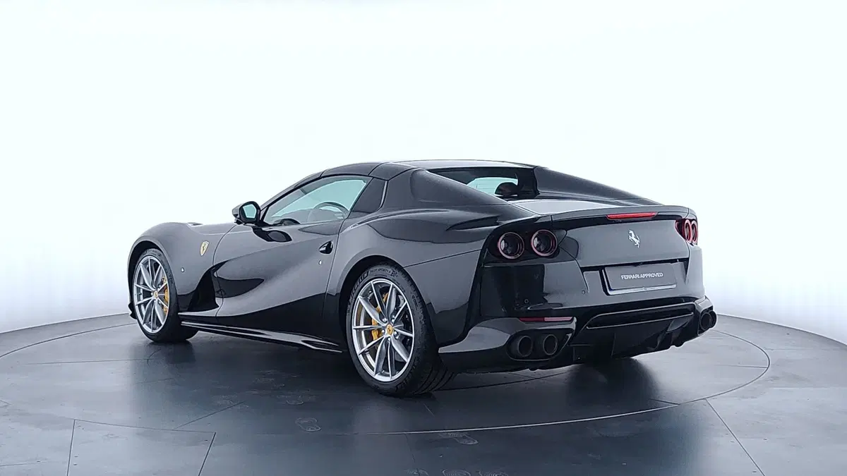 Ferrari 812 Spider usata a Perugia (7)