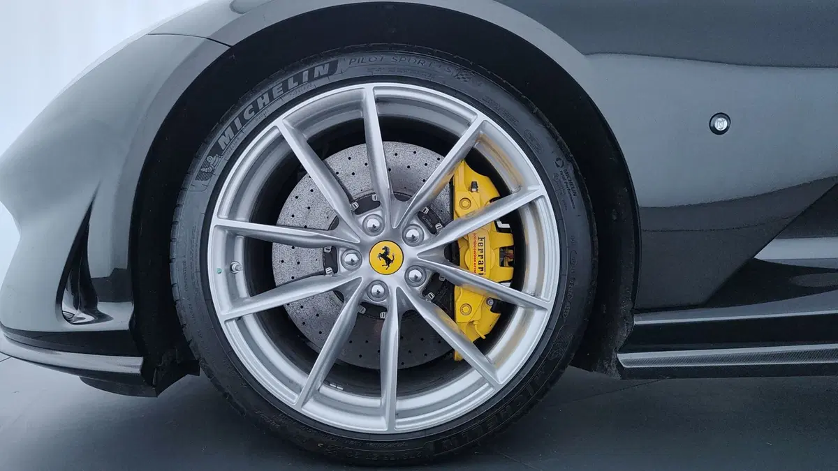 Ferrari 812 Spider usata a Perugia (9)
