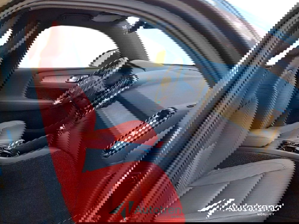 Volvo XC40 usata a Bari (6)