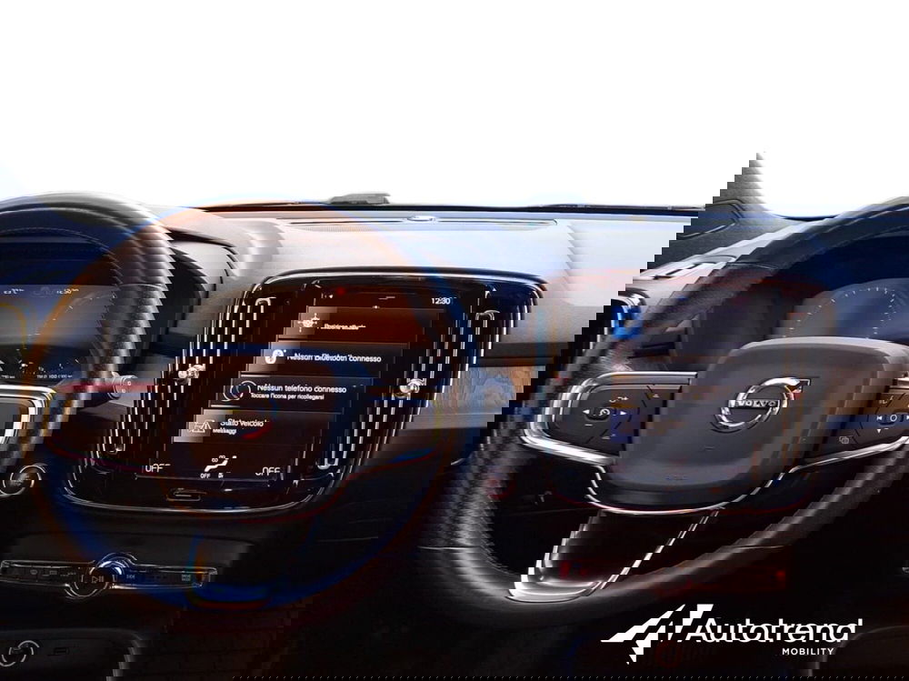 Volvo XC40 usata a Bari (7)