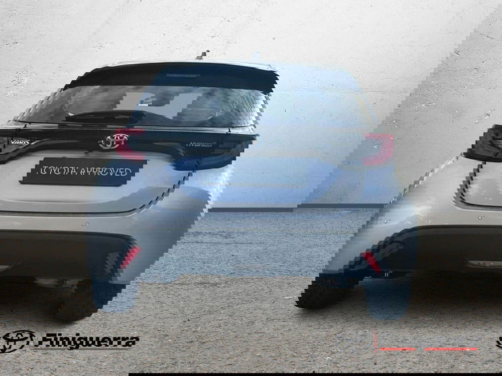 Toyota Yaris usata a Sondrio (4)