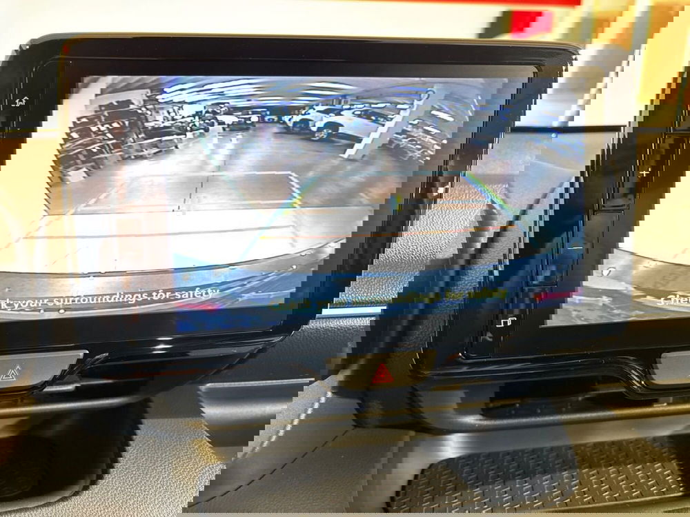 Toyota Yaris nuova a Lecco (14)