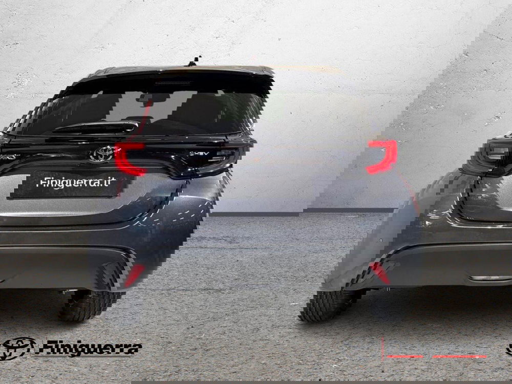 Toyota Yaris nuova a Lecco (3)