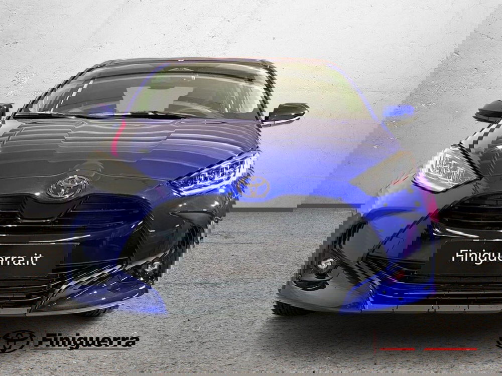 Toyota Yaris nuova a Lecco (2)