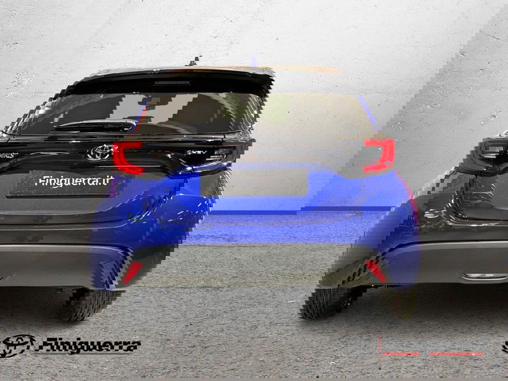 Toyota Yaris nuova a Lecco (3)