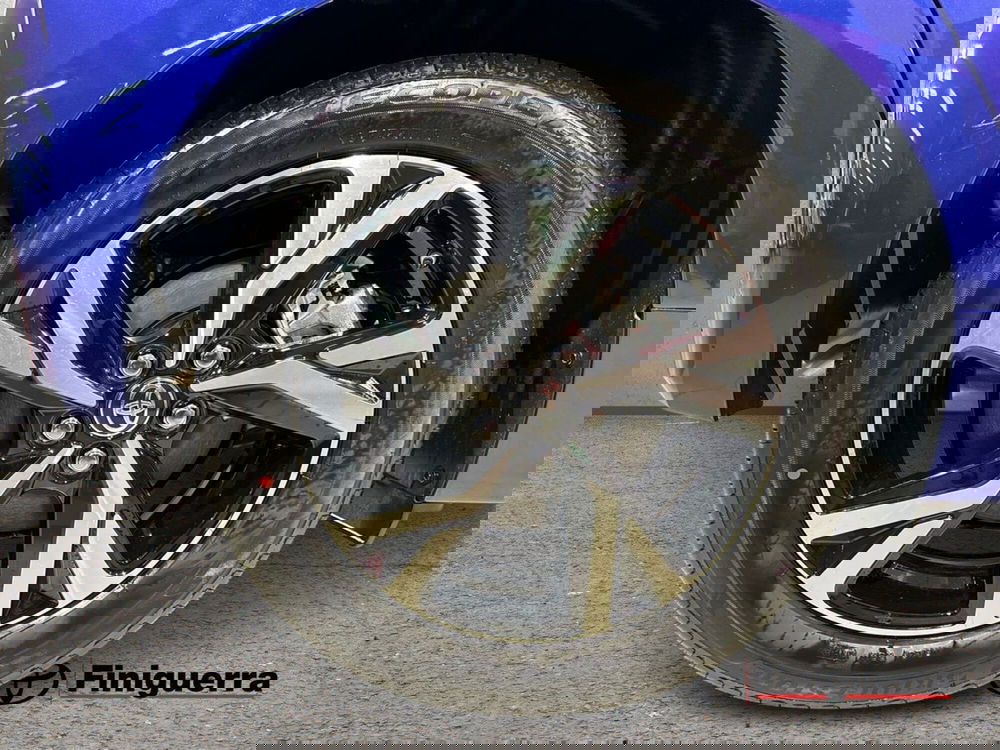 Toyota Yaris nuova a Lecco (7)