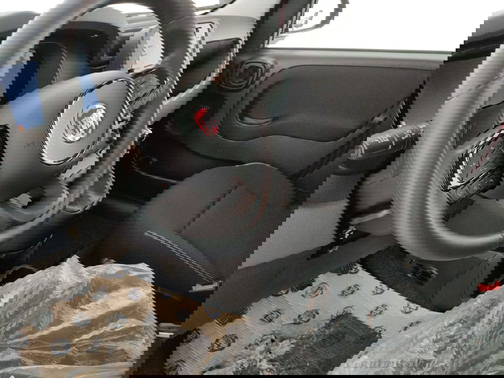 Fiat Panda Cross nuova a Caserta (19)