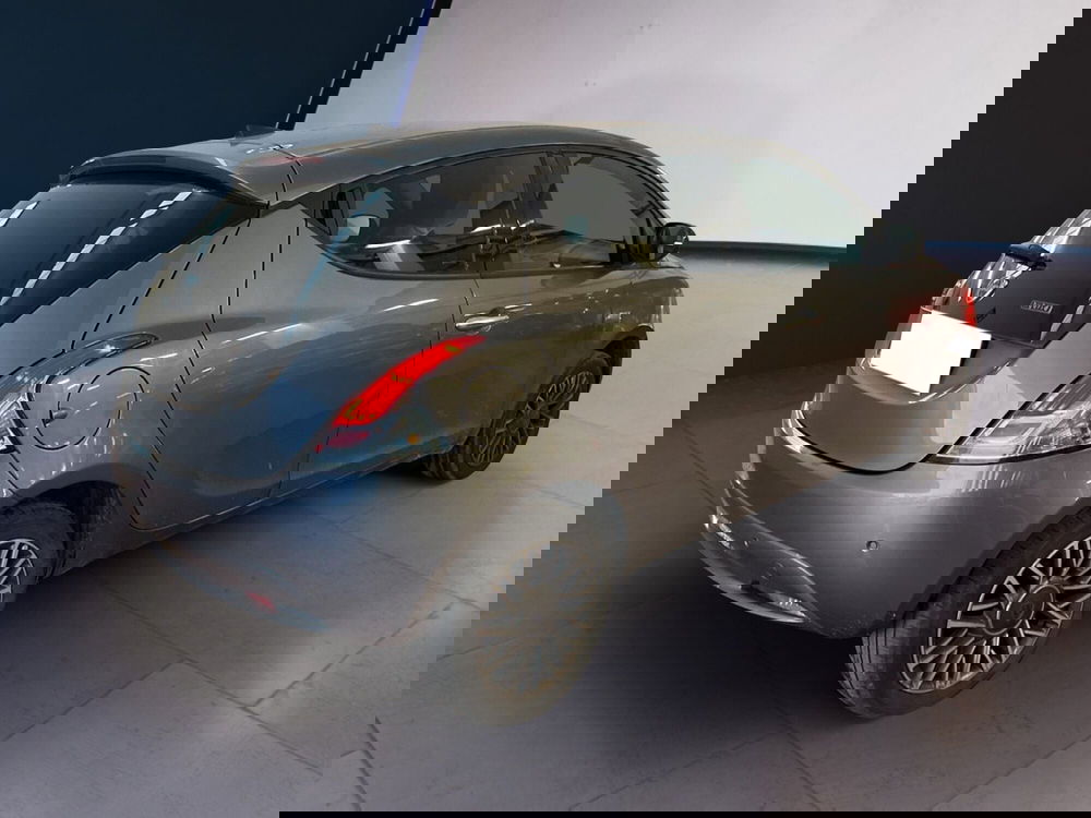 Lancia Ypsilon usata a Torino (6)