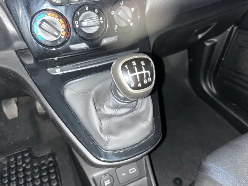 Lancia Ypsilon usata a Torino (12)