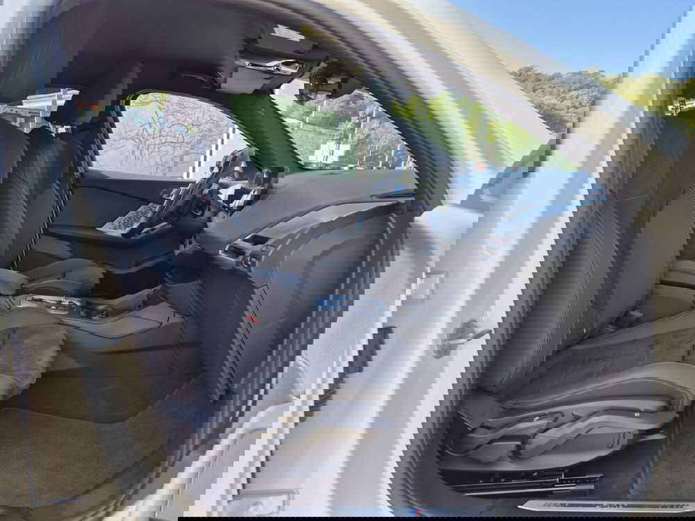 BMW Serie 1 nuova a Genova (9)