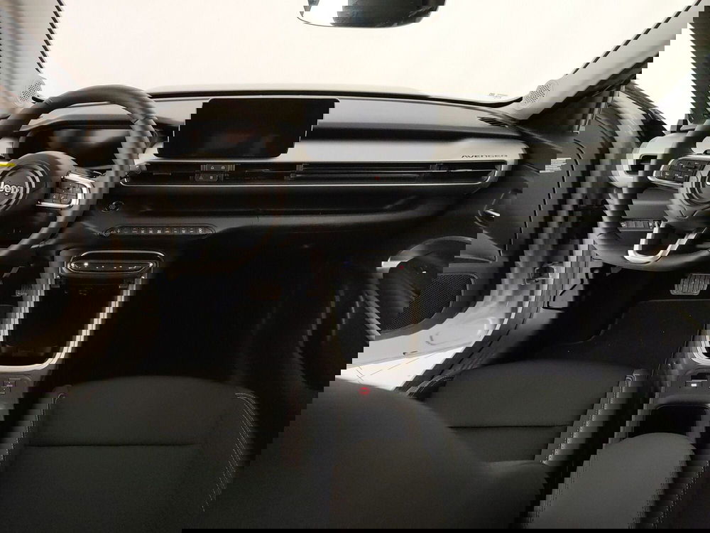 Jeep Avenger usata a Caserta (15)