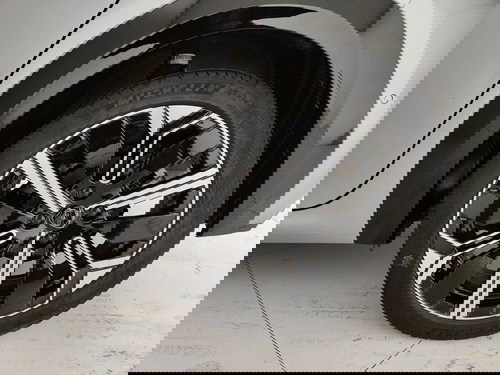 Lancia Ypsilon usata a Caserta (11)