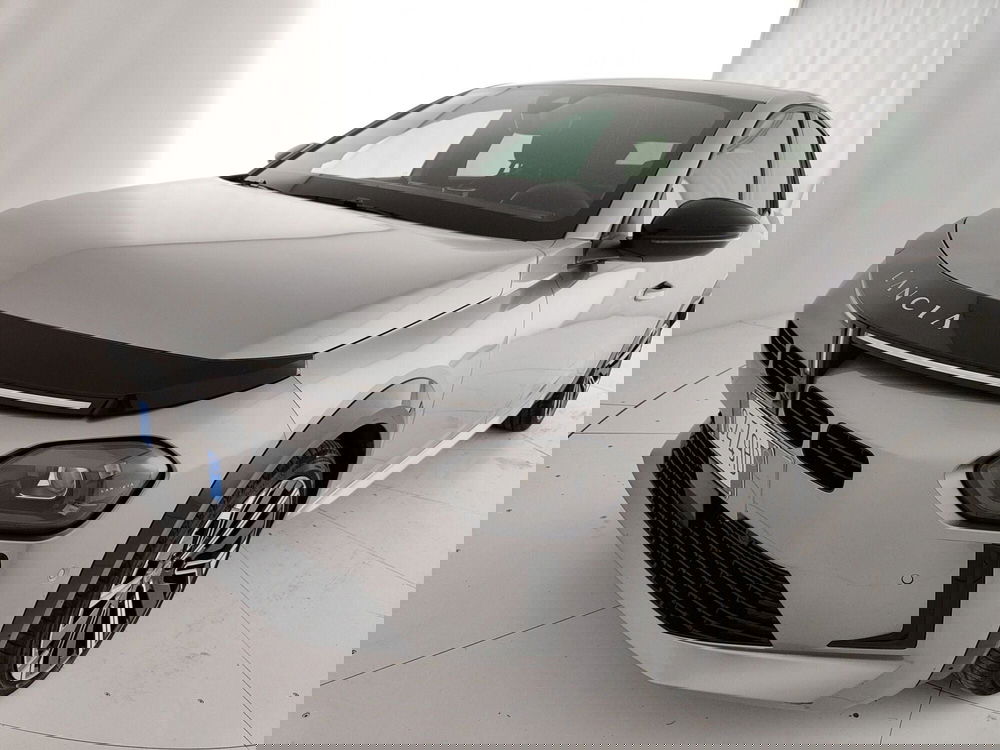 Lancia Ypsilon usata a Caserta (14)