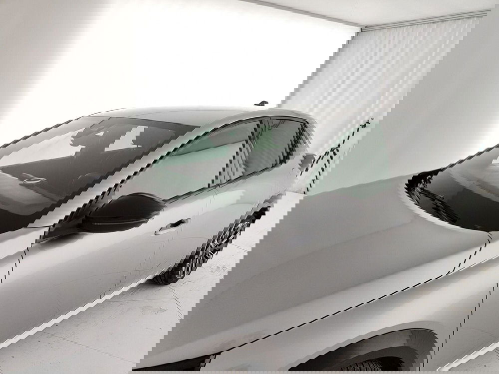 Lancia Ypsilon usata a Caserta (15)