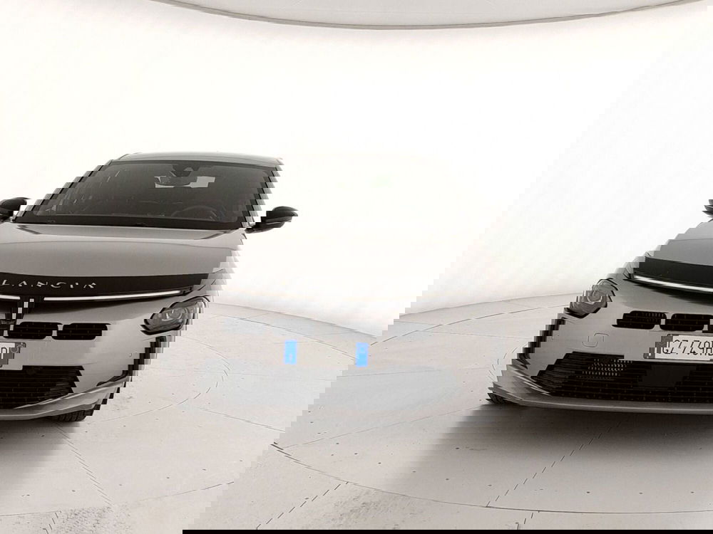 Lancia Ypsilon usata a Caserta (2)